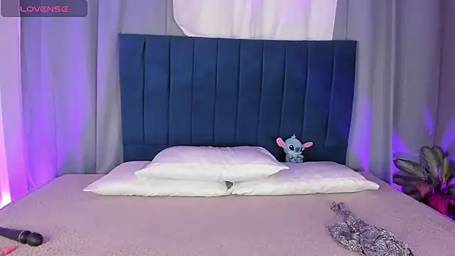 Iam brittanyjhons online show from March 5, 2026, 6:21 am