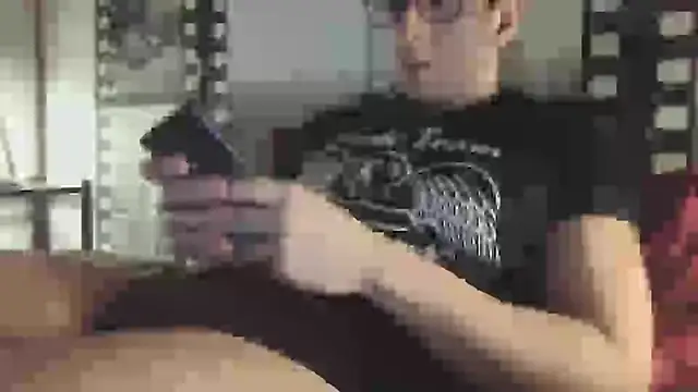 Introlatino88 online show from March 16, 2025, 9:05 pm