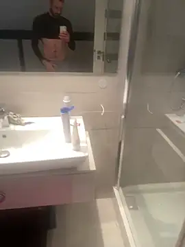 gryzoon online show from September 16, 2025, 8:54 pm