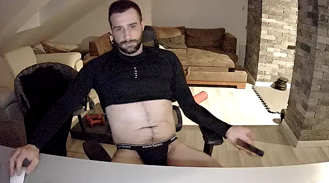 gryzoon online show from March 13, 2025, 10:21 pm