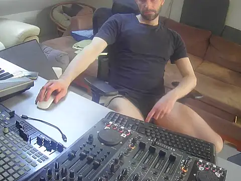 gryzoon online show from April 20, 2026, 4:30 pm