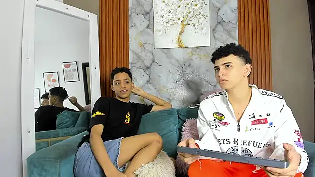 Snapshot of KING_OFF_BOYS chatting on May 13, 2026, 2:35 pm KING OFF BOYS online show from May 13, 2026, 2:35 pm