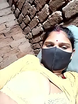 Snapshot of Chhavi_Chadha chatting on May 27, 2026, 4:03 pm Chhavi Chadha online show from May 27, 2026, 4:03 pm