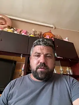 Alexander18edd online show from September 8, 2025, 3:22 pm