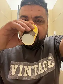 Alexander18edd online show from February 16, 2026, 5:39 am