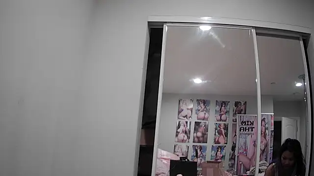 princesskimamii online show from October 29, 2025, 3:38 am