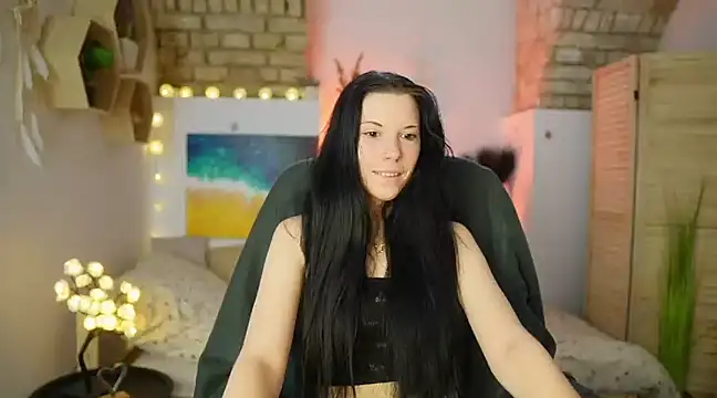 April Olsen online show from February 27, 2025, 9:18 am