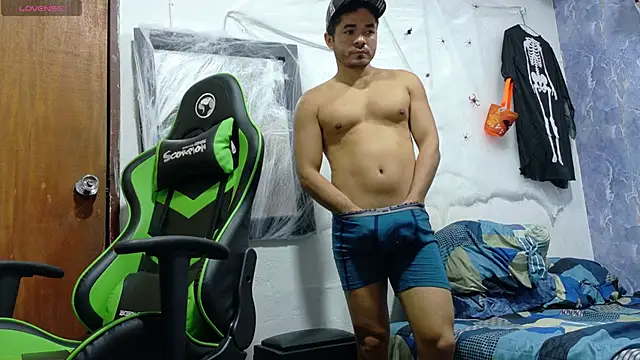 Snapshot of twinks_28 chatting on October 27, 2025, 11:05 pm twinks 28 online show from October 27, 2025, 11:05 pm