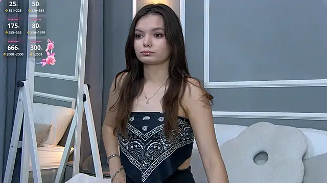 Snapshot of AsterQuinn chatting on November 17, 2025, 3:16 pm AsterQuinn online show from November 17, 2025, 3:16 pm