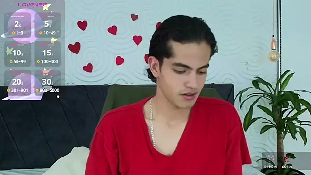 Maximoherrera 16 online show from April 30, 2026, 12:34 pm