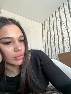 Snapshot of Tris_Darsy chatting on March 18, 2025, 1:34 pm Tris Darsy online show from March 18, 2025, 1:34 pm