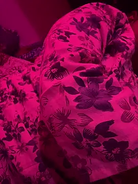 Snapshot of kusum_girl chatting on April 5, 2026, 7:31 pm kusum girl online show from April 5, 2026, 7:31 pm