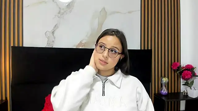 Snapshot of Samy_jons chatting on October 14, 2025, 12:28 pm Samy jons online show from October 14, 2025, 12:28 pm