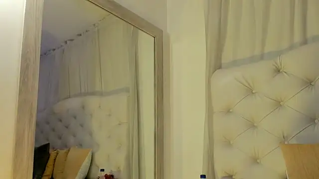 Snapshot of kamii_arias chatting on November 26, 2025, 2:28 pm kamii arias online show from November 26, 2025, 2:28 pm