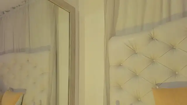 Snapshot of kamii_arias chatting on November 25, 2025, 2:28 pm kamii arias online show from November 25, 2025, 2:28 pm