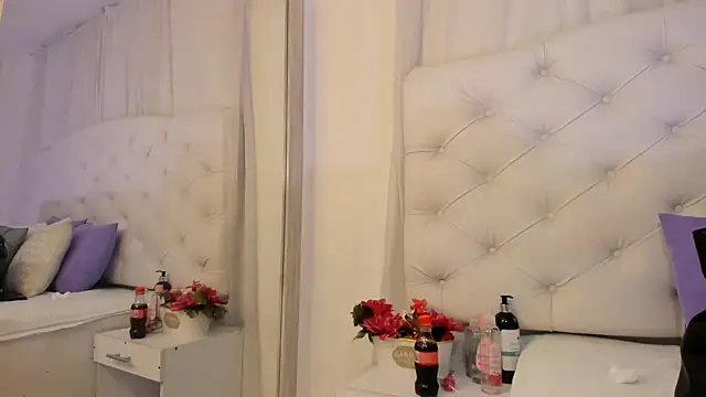 Snapshot of kamii_arias chatting on September 12, 2025, 12:38 pm kamii arias online show from September 12, 2025, 12:38 pm