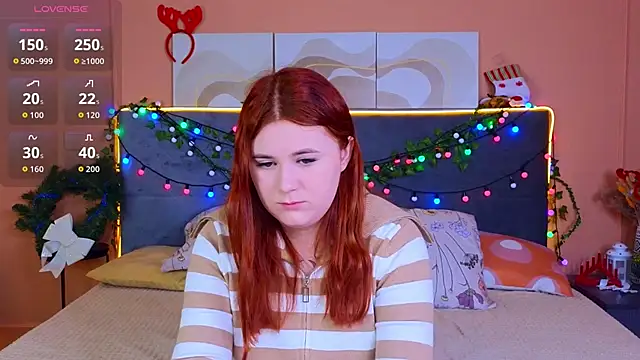 Eva Starlight online show from December 22, 2025, 4:12 am