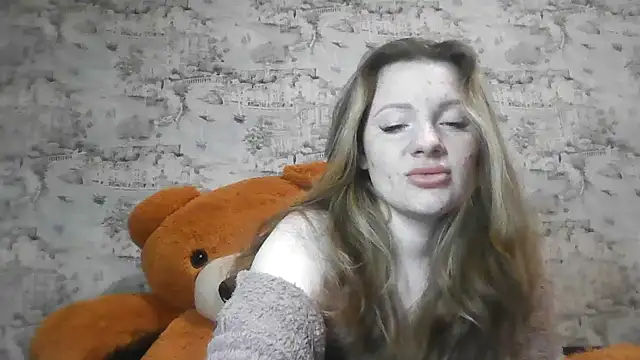 Eveline May online show from March 5, 2026, 3:41 pm