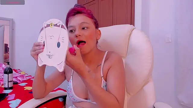 Snapshot of gime_lara chatting on November 12, 2025, 12:20 pm gime lara online show from November 12, 2025, 12:20 pm