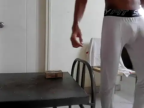 fitbuddy1 online show from November 18, 2025, 9:01 am