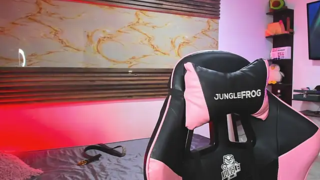 Cloe roouse online show from March 13, 2026, 7:41 pm