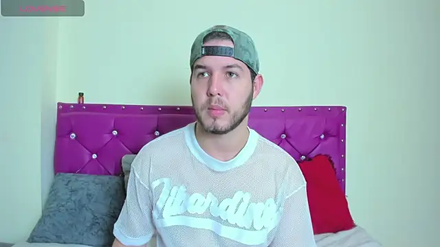 matthewlatin online show from April 3, 2026, 1:23 am