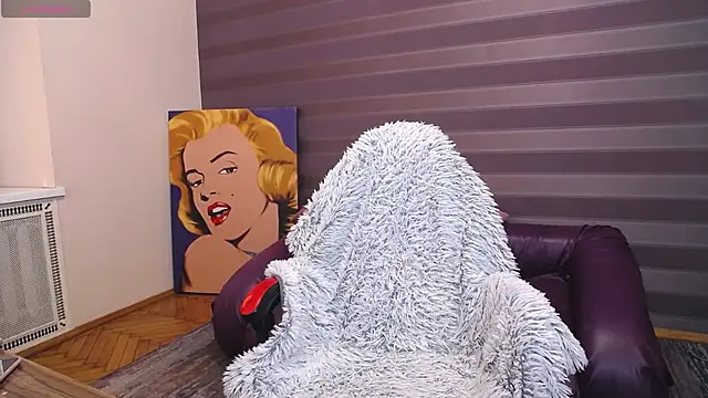 JenniferStone online show from March 24, 2026, 8:25 am