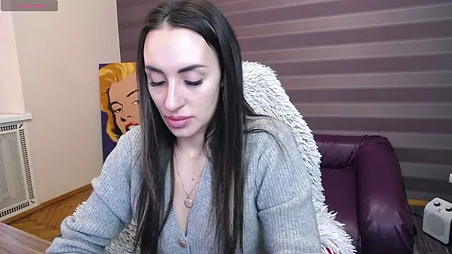 JenniferStone online show from March 8, 2026, 8:39 am