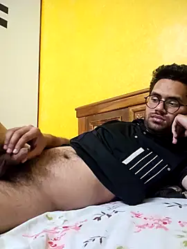 ayush292000 online show from December 14, 2025, 8:03 pm