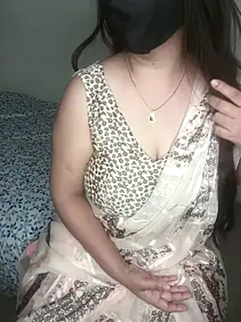 Snapshot of neha_rohan12 chatting on March 10, 2025, 6:34 pm neha rohan12 online show from March 10, 2025, 6:34 pm