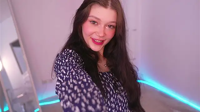 Snapshot of Kelly_Ember chatting on March 9, 2025, 8:51 am Kelly Ember online show from March 9, 2025, 8:51 am