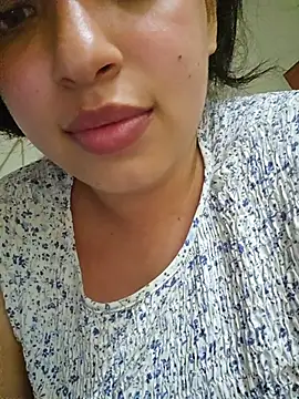 Snapshot of SexyLilyXO chatting on September 26, 2025, 2:18 am SexyLilyXO online show from September 26, 2025, 2:18 am