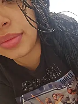 Snapshot of SexyLilyXO chatting on October 4, 2025, 5:36 pm SexyLilyXO online show from October 4, 2025, 5:36 pm