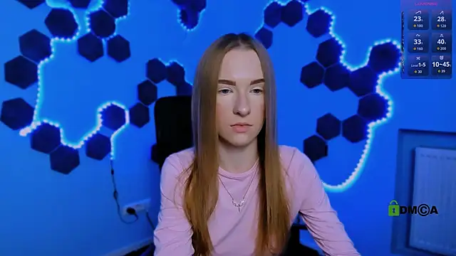 doll vey online show from December 16, 2025, 9:08 pm