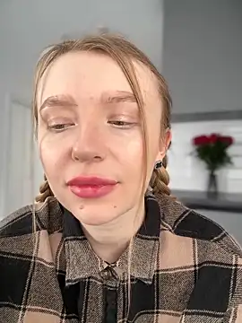 Snapshot of EvaBrooklyn chatting on March 12, 2025, 9:02 am EvaBrooklyn online show from March 12, 2025, 9:02 am