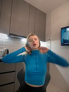 Snapshot of EvaBrooklyn chatting on March 11, 2025, 4:51 pm EvaBrooklyn online show from March 11, 2025, 4:51 pm