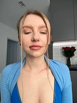 Snapshot of EvaBrooklyn chatting on March 10, 2025, 1:43 pm EvaBrooklyn online show from March 10, 2025, 1:43 pm