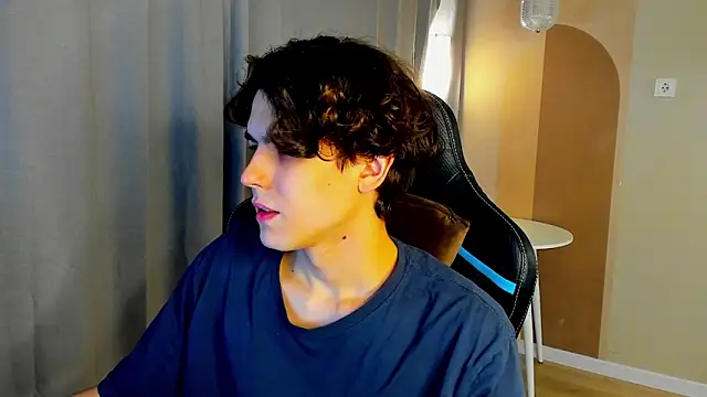 TravisRevas online show from March 3, 2026, 3:35 am