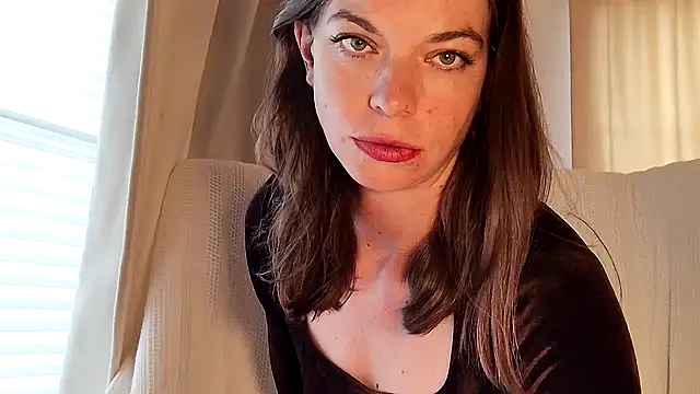 Snapshot of Rosemarie_Blu chatting on June 10, 2026, 9:54 am Rosemarie Blu online show from June 10, 2026, 9:54 am