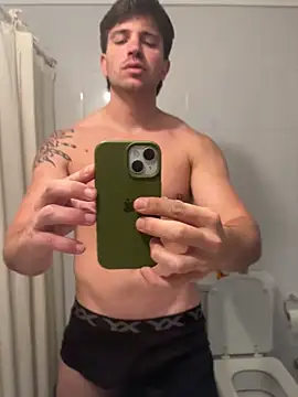 Snapshot of shuki0101 chatting on October 29, 2025, 4:06 pm shuki0101 online show from October 29, 2025, 4:06 pm