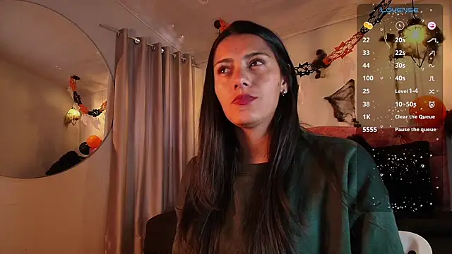 Snapshot of miaoconell chatting on October 28, 2025, 8:30 pm miaoconell online show from October 28, 2025, 8:30 pm