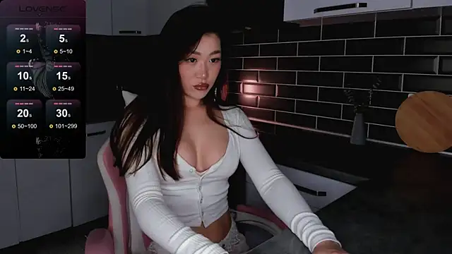 Snapshot of ShaiyaMinn3 chatting on November 30, 2025, 5:03 pm ShaiyaMinn3 online show from November 30, 2025, 5:03 pm