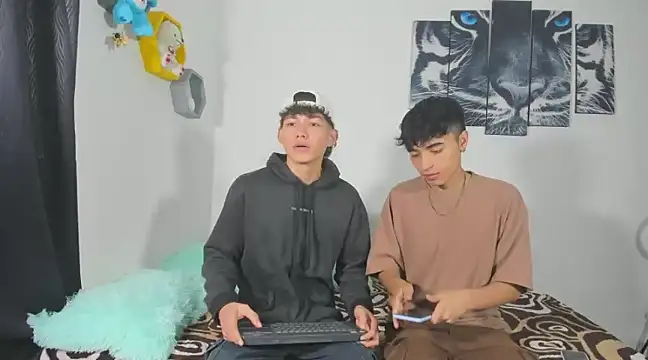 Snapshot of Maxxi_hot23 chatting on March 11, 2025, 2:18 pm Maxxi hot23 online show from March 11, 2025, 2:18 pm