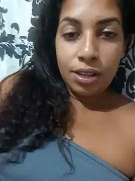 Snapshot of ebonye_ chatting on November 1, 2025, 8:57 pm ebonye online show from November 1, 2025, 8:57 pm