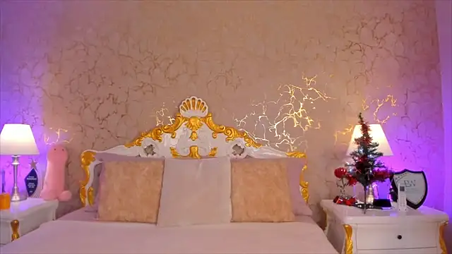 ScarlettWallace online show from January 5, 2026, 5:27 pm