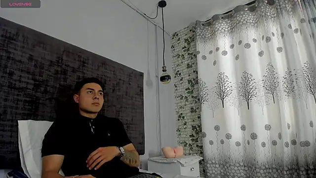 Snapshot of loverisu-coral chatting on March 18, 2026, 8:53 pm loverisu-coral online show from March 18, 2026, 8:53 pm