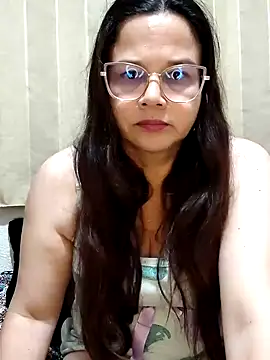 Novata online show from April 17, 2026, 3:09 am