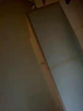 Snapshot of 1Zoey101 chatting on December 17, 2025, 10:42 am 1Zoey101 online show from December 17, 2025, 10:42 am