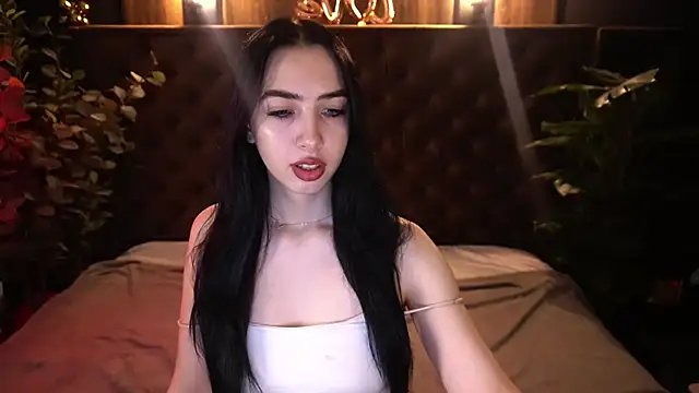 WildKittenX  online show from February 17, 2026, 6:44 am