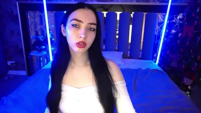 WildKittenX  online show from December 19, 2025, 6:49 am